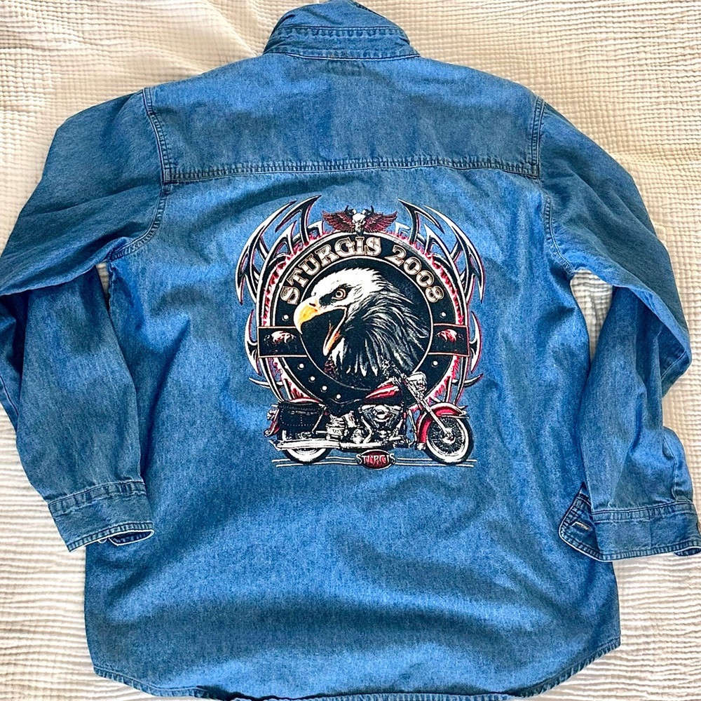 🦅 Vintage Sturgis 2009 Denim Shirt – Eagle & Motorcycle Graphic (Men’s Large)